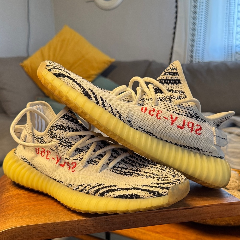 Adidas Yeezy Boost 350 V2 Cream Black Red
